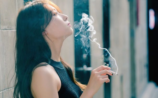 女性と喫煙 Women And Smoking Japaneseclass Jp